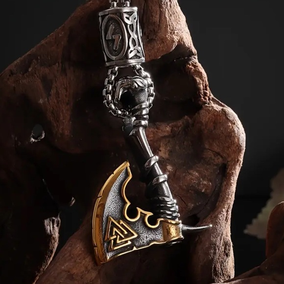 Vintage Nordic Viking Battle Necklace. - Picture 3 of 6